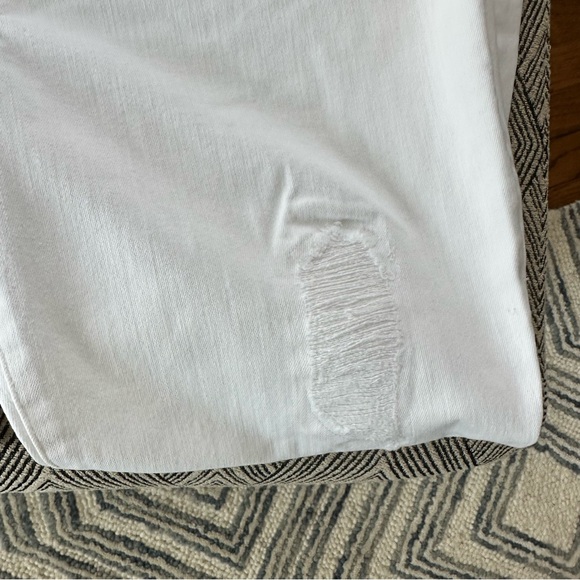 White Chico’s Women’s So Slimming Girlfriend Ankle Jeans Chico size 2 = 12 - Picture 5 of 14